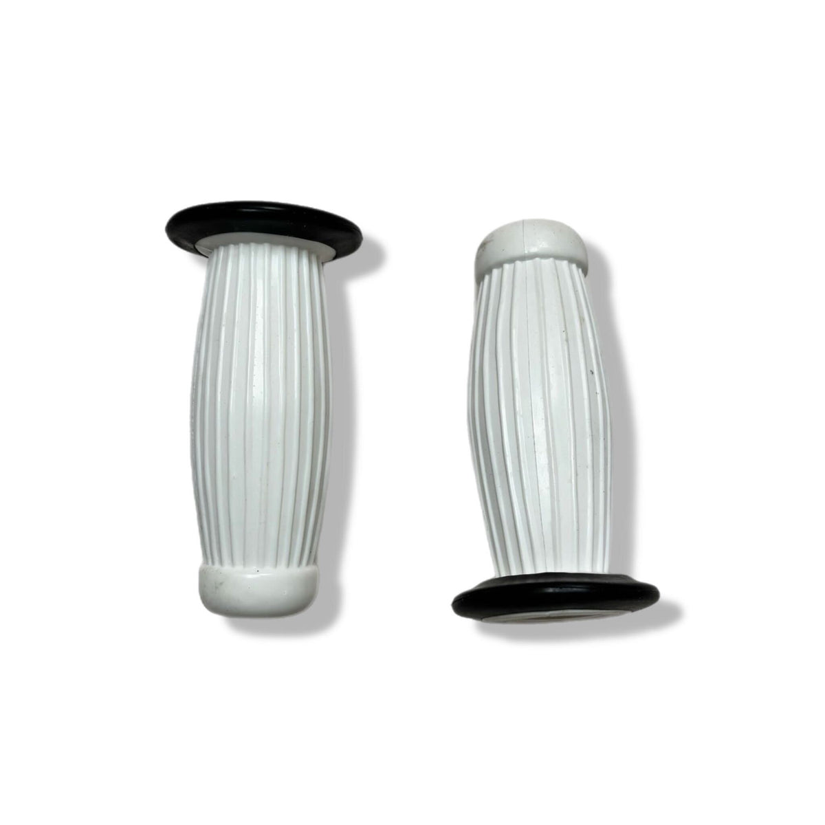 Lambretta Series 3 Li GP SX TV Balloon Grips 22mm - White