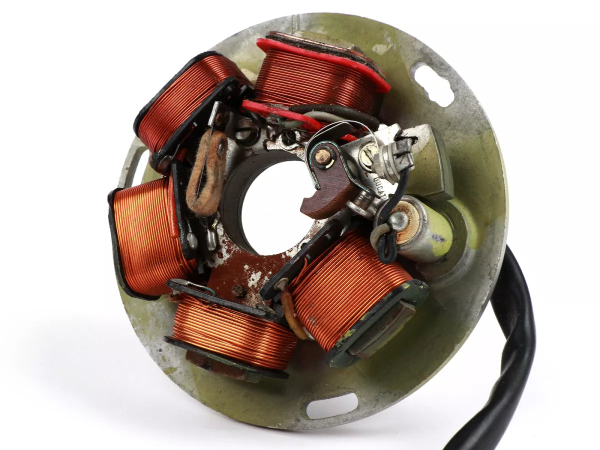 Vespa PX P125X P150X Stator 12V AC Points with voltage regulator with battery/signals 2 x yellow cable -Piaggio/Ducati NOS