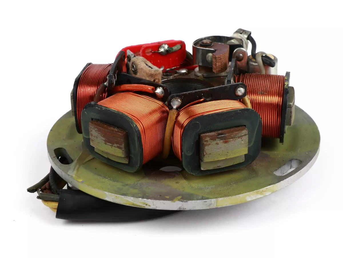 Vespa PX P125X P150X Stator 12V AC Points with voltage regulator with battery/signals 2 x yellow cable -Piaggio/Ducati NOS