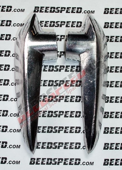 Lambretta - Side Panel Handles - Pair - Series 3 - Italian Brand