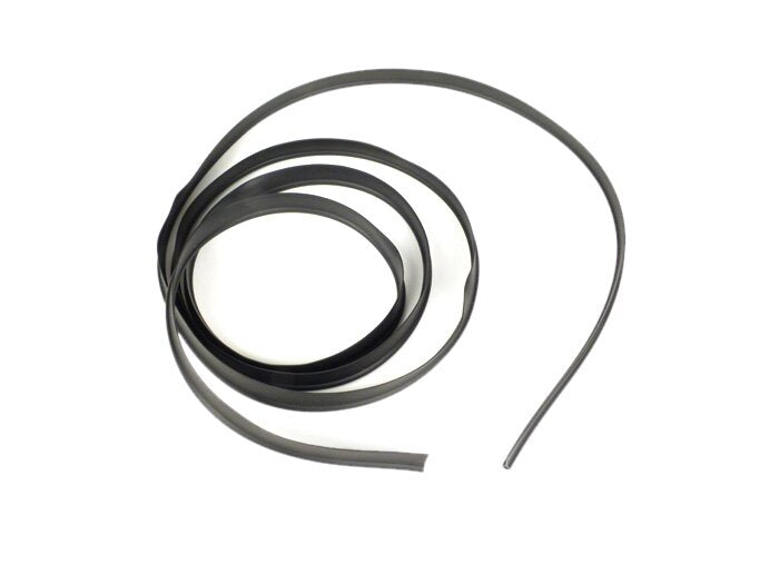 Vespa 1600mm Piping for Legshield Trim - Black