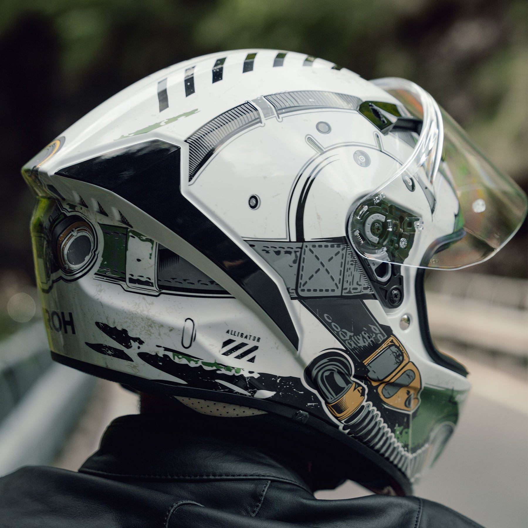 Airoh Connor Motorcycle Helmet - Alligator Gloss ECE 2206