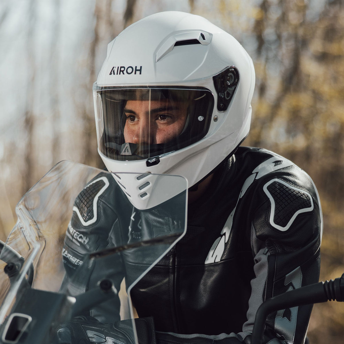 Airoh Connor Motorcycle Helmet - White Gloss ECE 2206