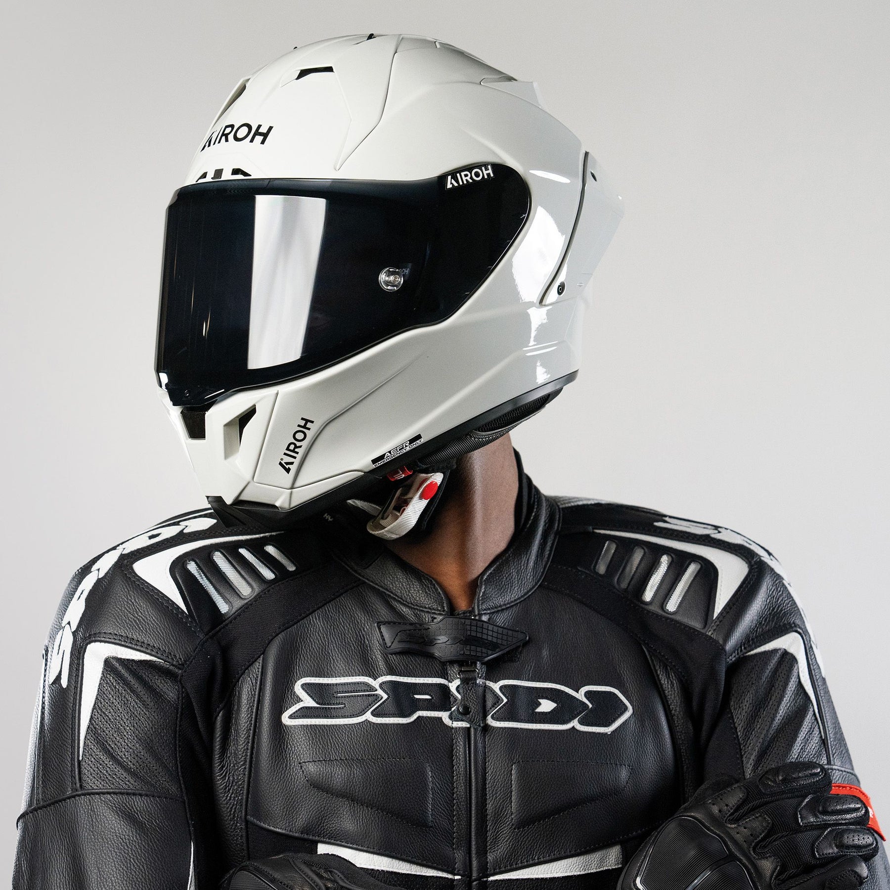 Airoh GP800 Motorcycle Helmet - Gloss White ECE 2206