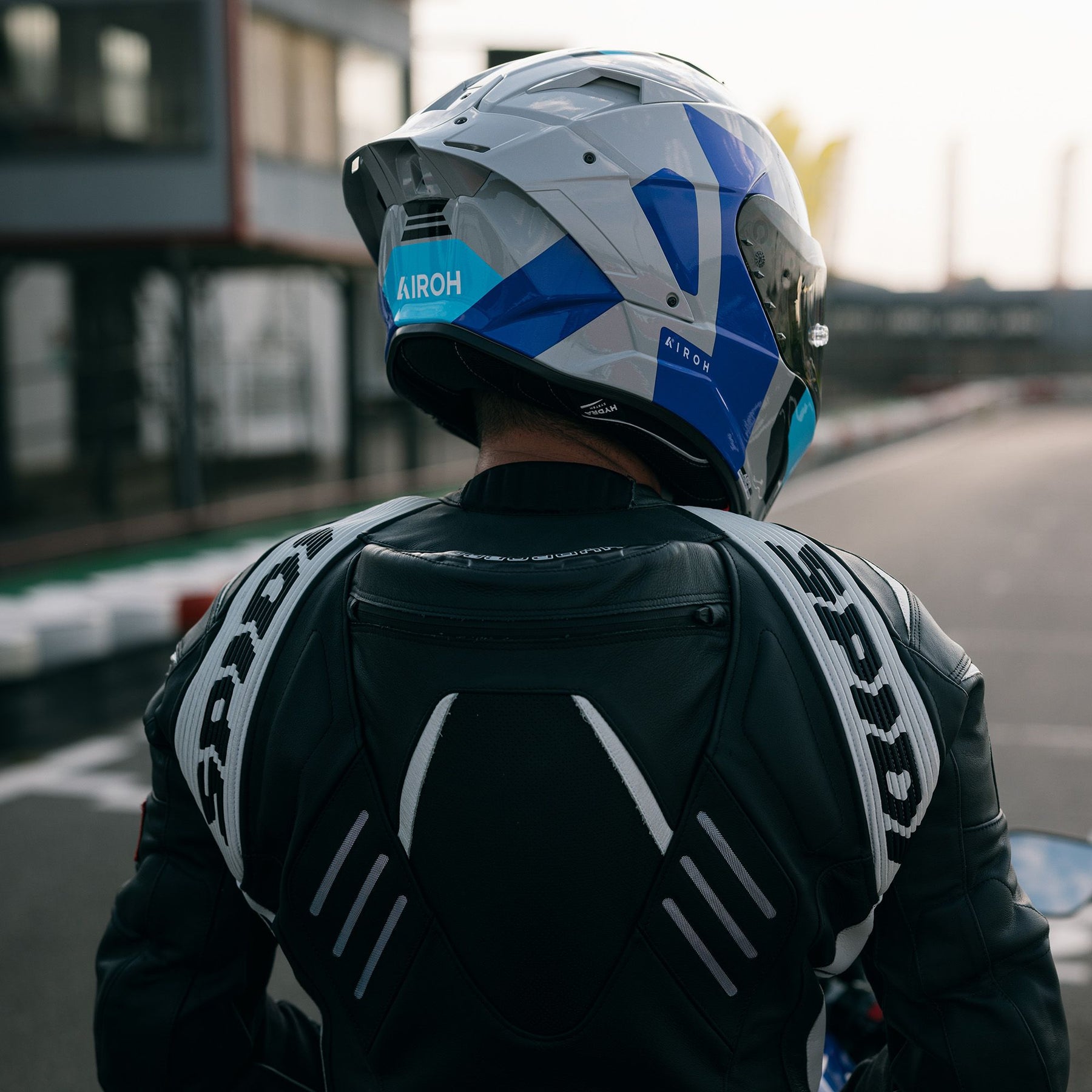 Airoh GP800 Motorcycle Helmet - Competition Blue Gloss ECE 2206