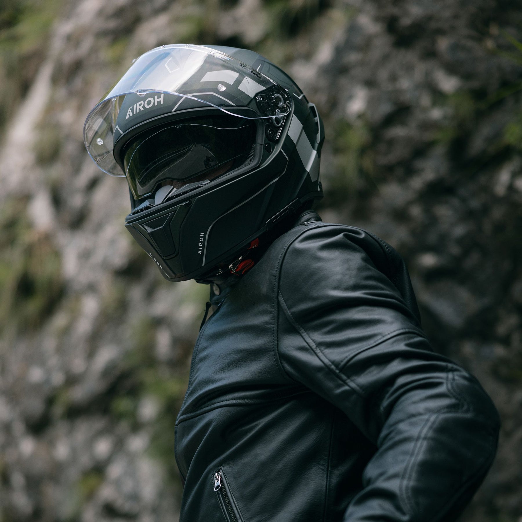 Airoh Spark 2 Motorcycle Helmet - Dart Military Green ECE 2206