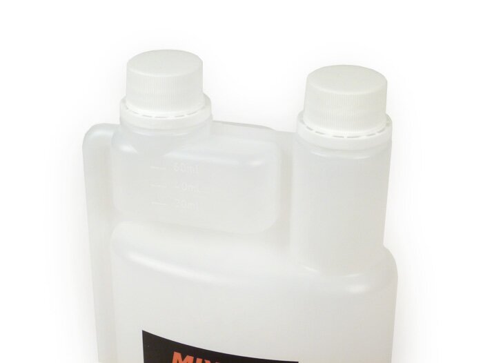 Vespa Lambretta BGM Pro Squeeze Oil Bottle With Dosing Chamber and Two Lids 1000ml