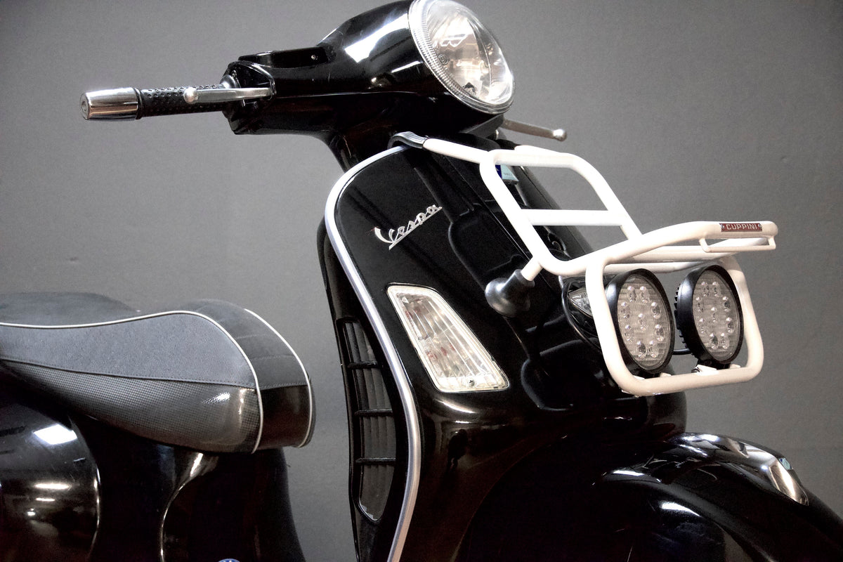 Vespa GTS GTV GTS Super 125-310cc Front Rack with LED Headlights - White
