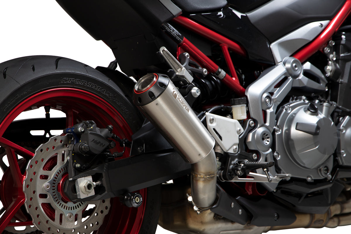 Kawasaki Z 900 (2017–2019) Scorpion Exhaust Red Power Slip-on - Brushed Stainless