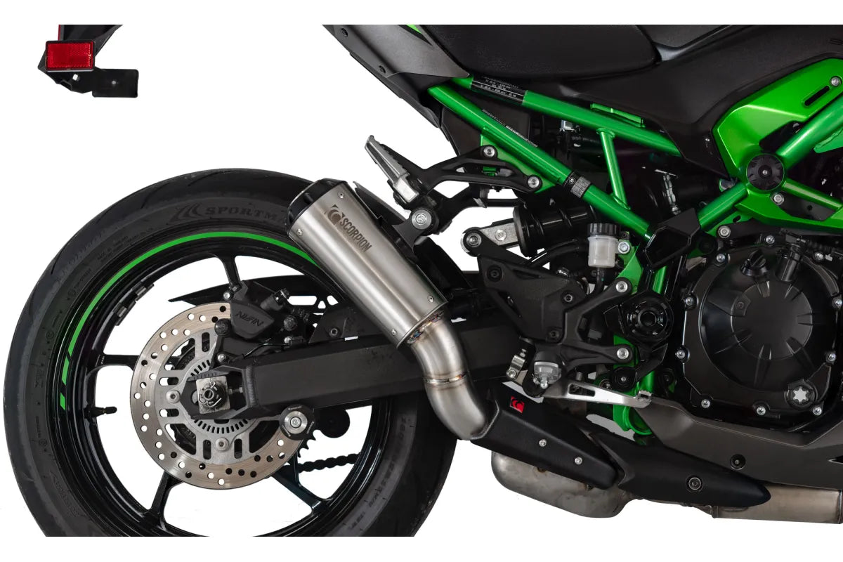 Kawasaki Z900 Euro 5+ (2025-2026) SCORPION Exhaust Red Power Slip-on – Brushed Stainless Steel
