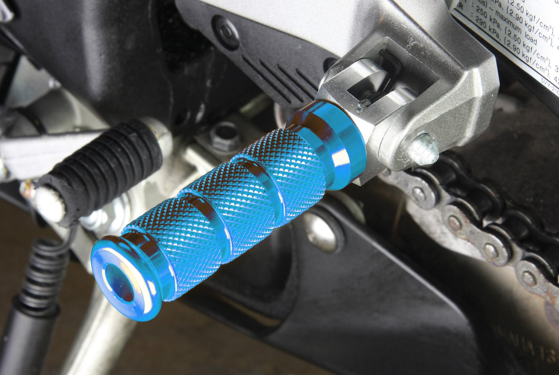 BikeTek Alloy Round Sports Footpegs Suzuki Rider/Pillion Blue Type 1