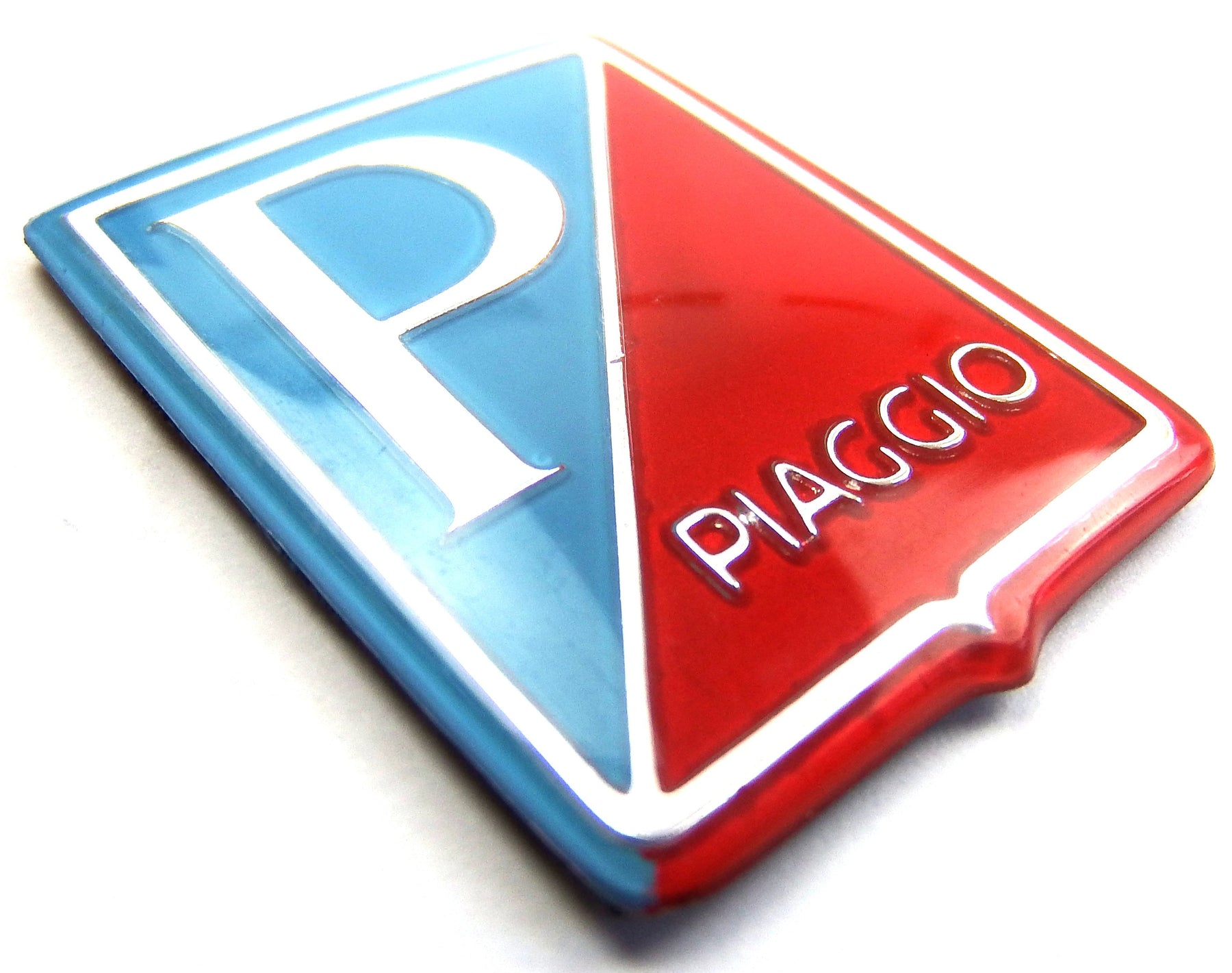 Badge - Horncover - Piaggio Shield - Light Blue/Red/Silver
