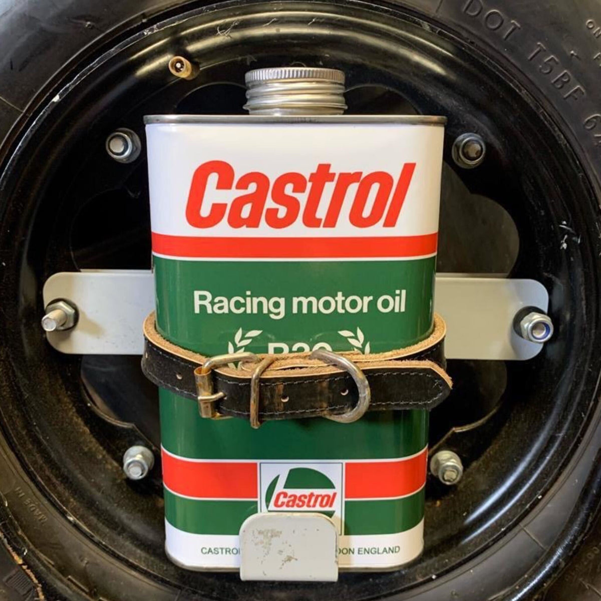 Lambretta Series 1 2 3 Li GP SX TV Spare Wheel Mounted Oil Can Holder with Castrol Can - Silver