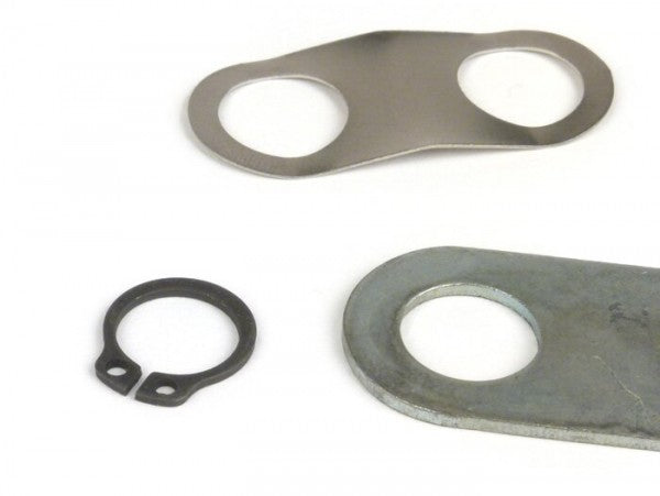 Lambretta Series 2 3 Li LiS SX TV Special Spring Clip & FIxing Plate & 2x Seegers Set for Brake Shoes - Casa Lambretta